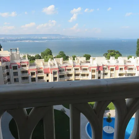 саут на плажа - South On The Varna